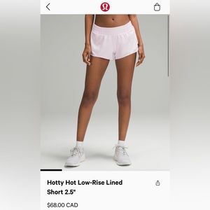 Lululemon Hotty Hot Low Rise Lined Short 2.5”